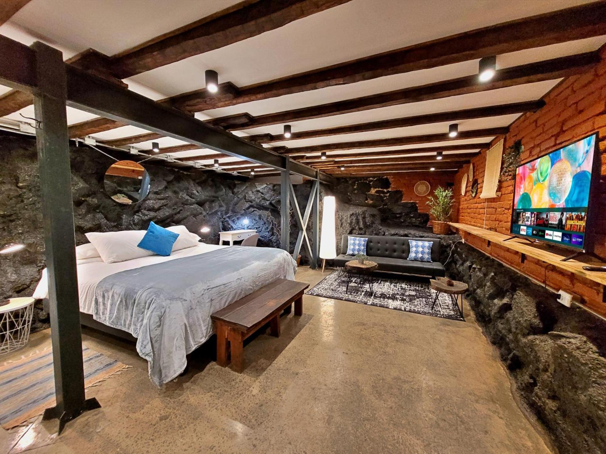 Maki Hostels & Suites 瓦尔帕莱索 外观 照片