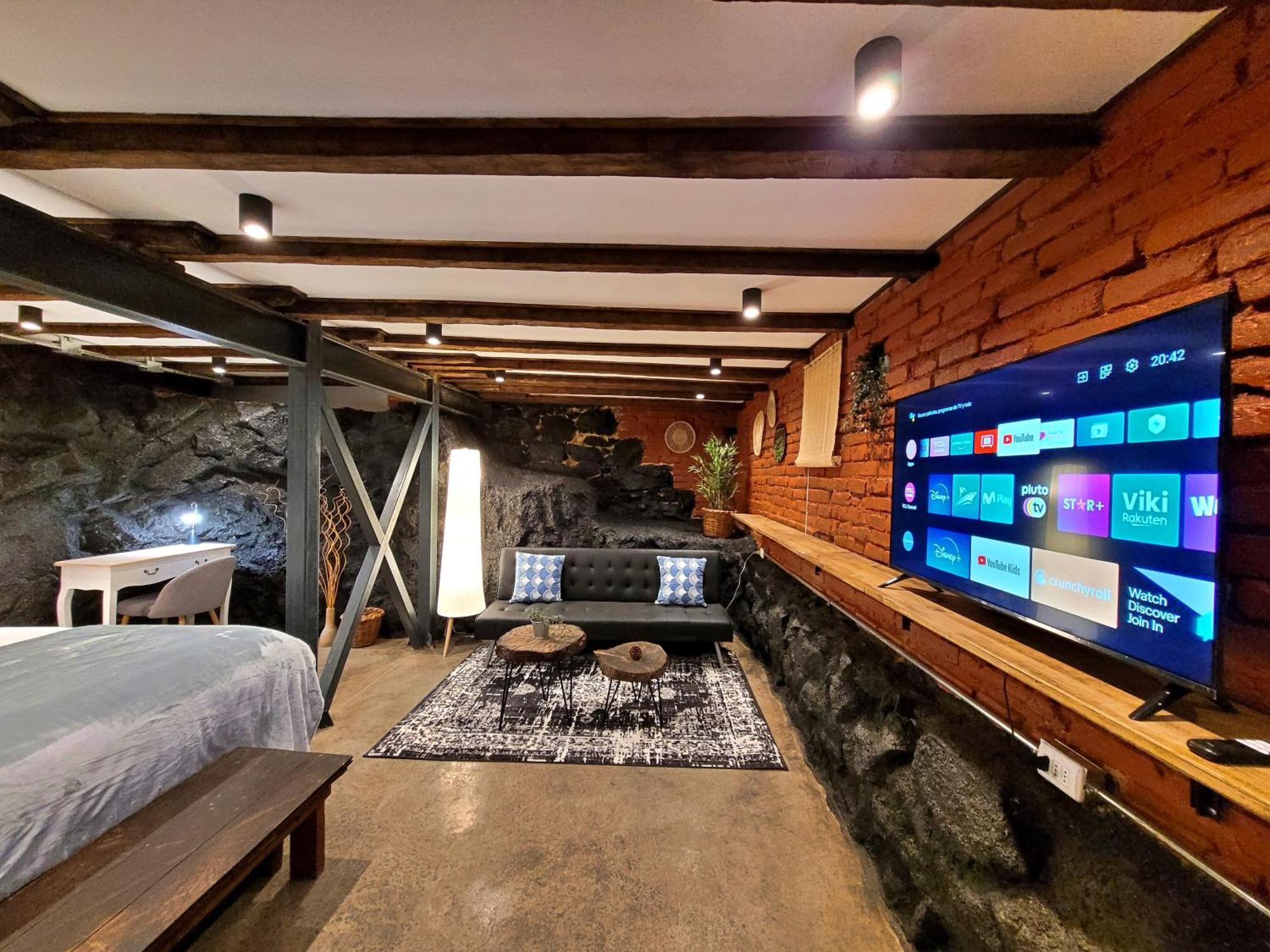 Maki Hostels & Suites 瓦尔帕莱索 外观 照片