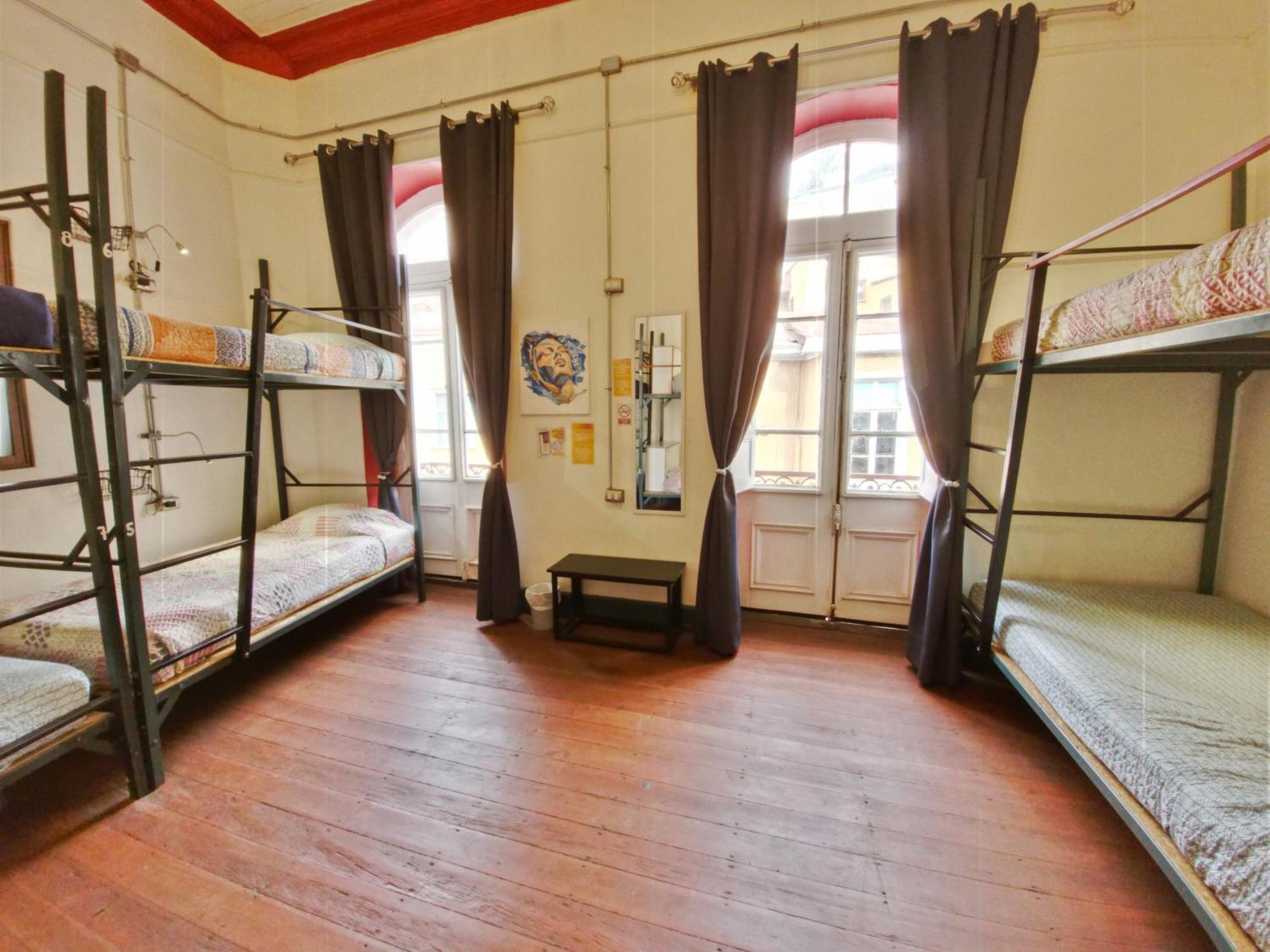 Maki Hostels & Suites 瓦尔帕莱索 外观 照片